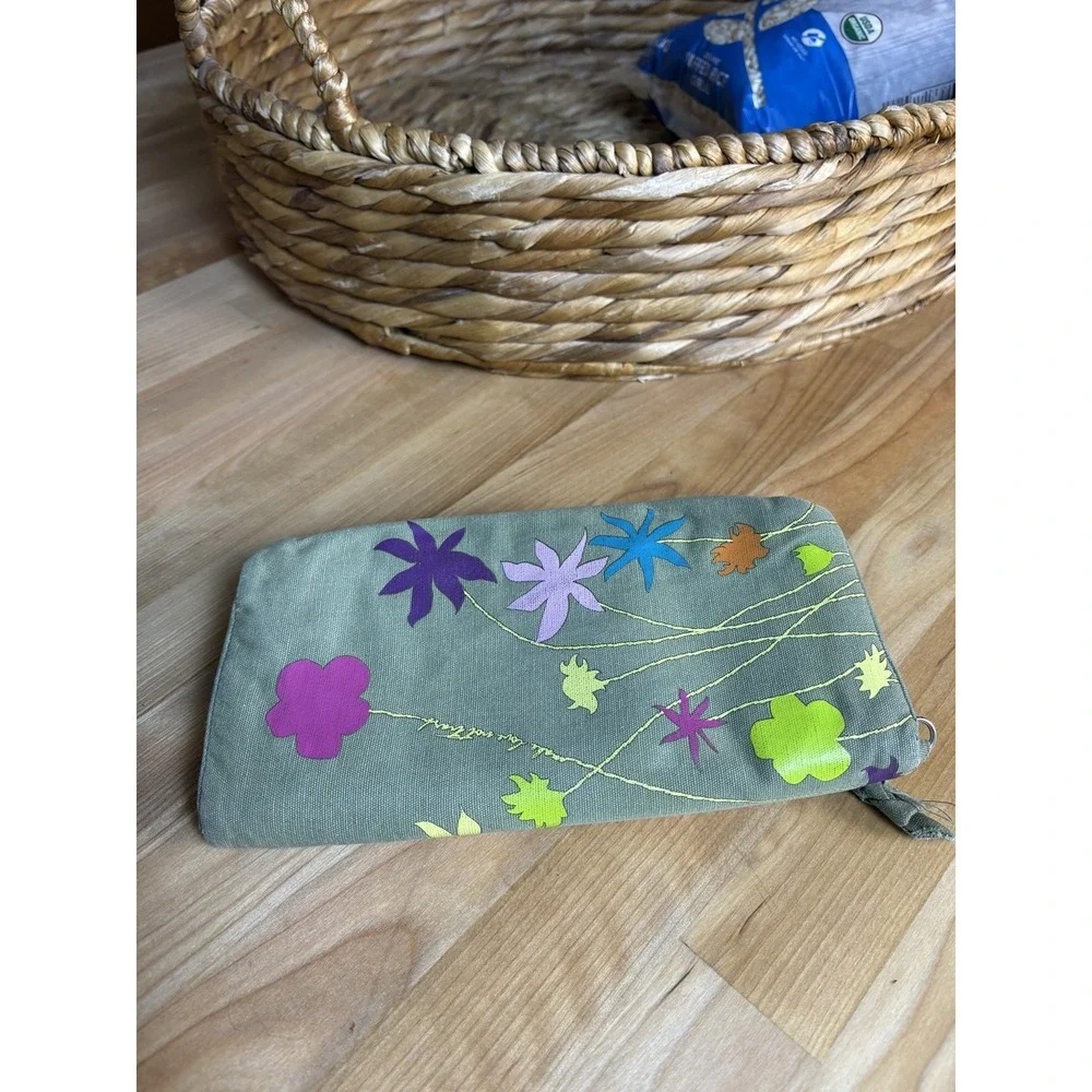 Make‎ Love Not Trash Floral Handpainted Wallet Green Multi Zip Around Boho Hippy
